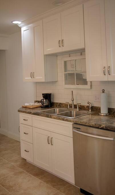 Bluebirds Nest 10 Min To Avl Biltmore Hot Tub Cont Bkfst Sparkling Water Asheville Exteriér fotografie